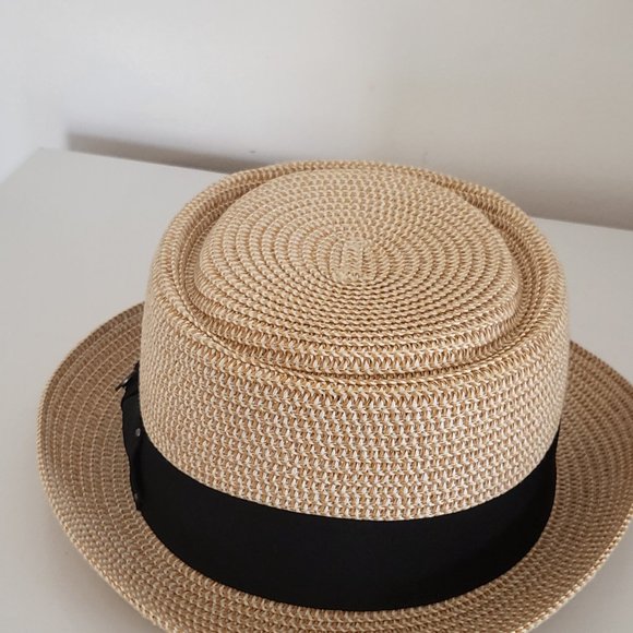 Hat - Picture 2 of 3